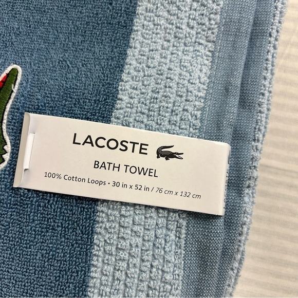 Lacoste Bath Towels Blue Big Crocodile Logo 30" x 52" 100% Cotton Set of 2 NEW - Picture 2 of 8